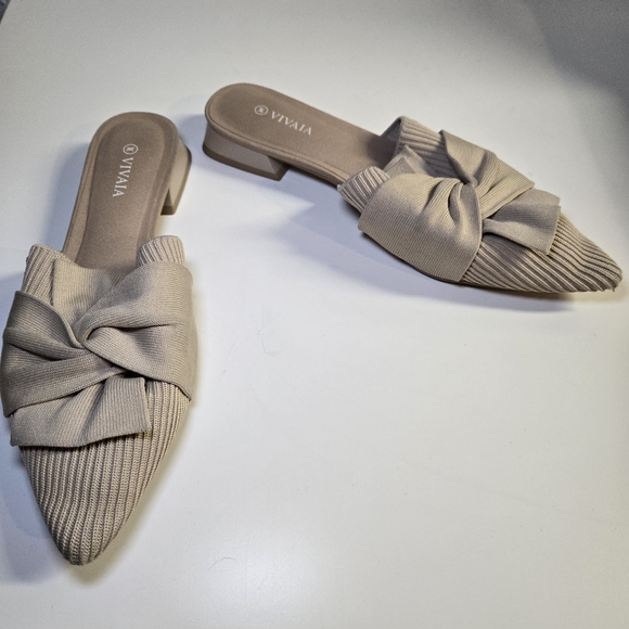 Vivaia Yaffa Pointed-Toe Knot Mules Almond Tan Flat Slides Neutral Office Size 8 - Picture 8 of 10